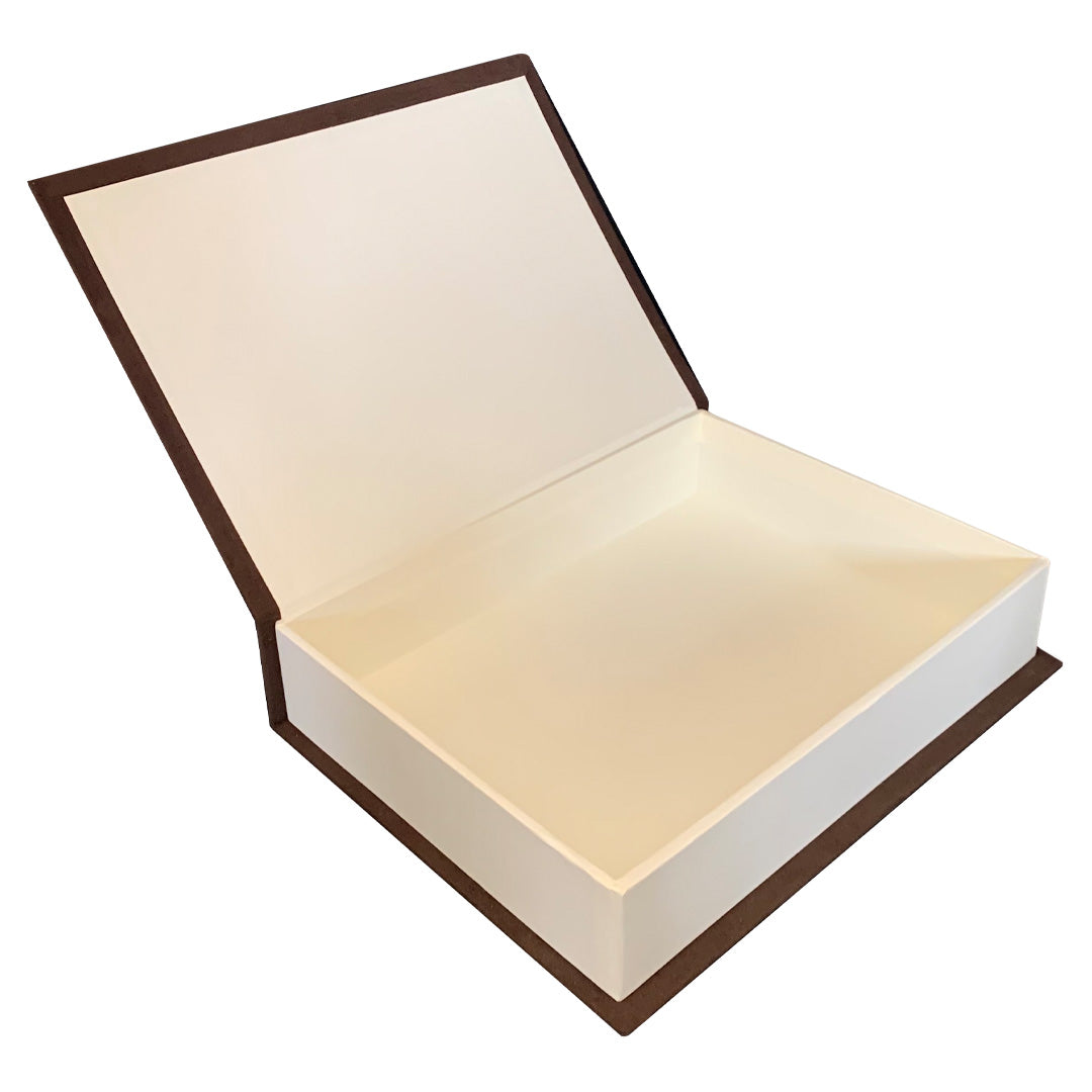 Par de Libros Decorativos color Café con cierre imantado