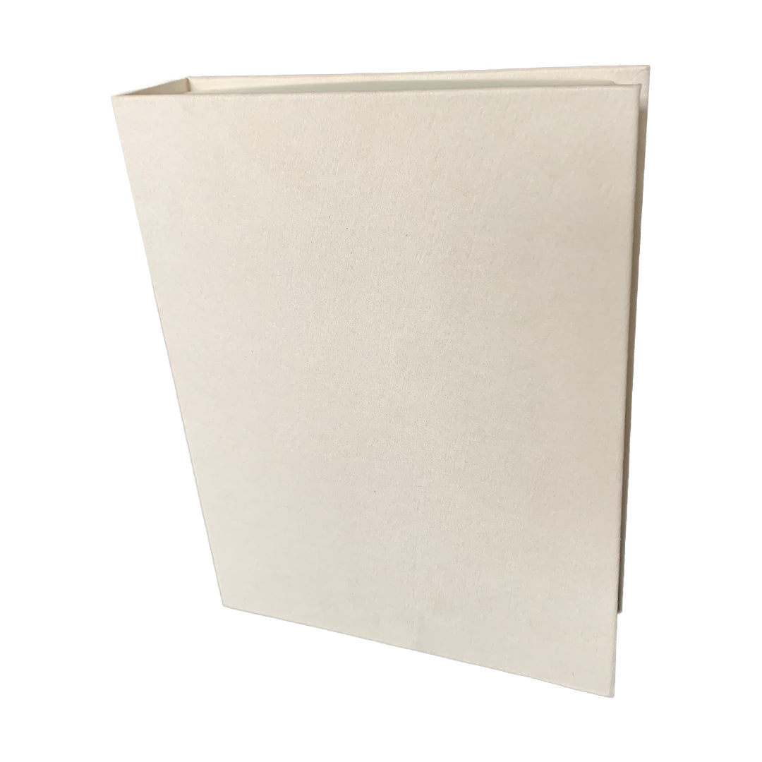 Par de Libros Decorativos color Beige con cierre imantado