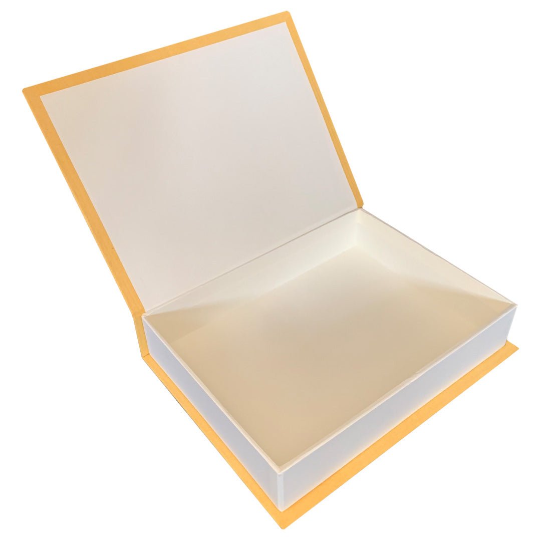 Par de Libros Decorativos color Amarillo con cierre imantado - Luxbox Design